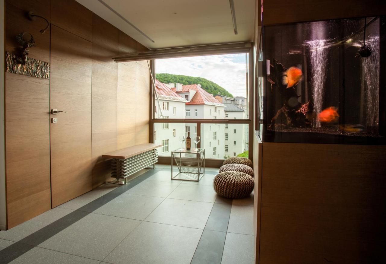 Contemporary Apartment With Fireplace & Terrace Banská Bystrica Exterior foto